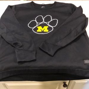 Official Mizzou NIKE Therma Repel Golf Top Crew